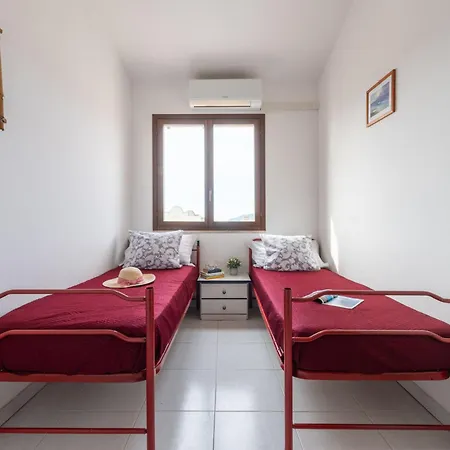 Nyaraló Bouganville By Interhome